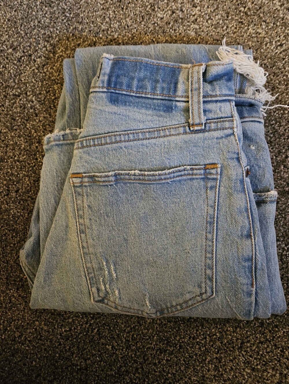 Abercrombie & Fitch Straight Leg, Destressed Ladies Jeans